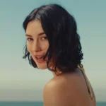 Lirik Lagu "I Love You, I'm Sorry" dari Gracie Abrams dan Artinya