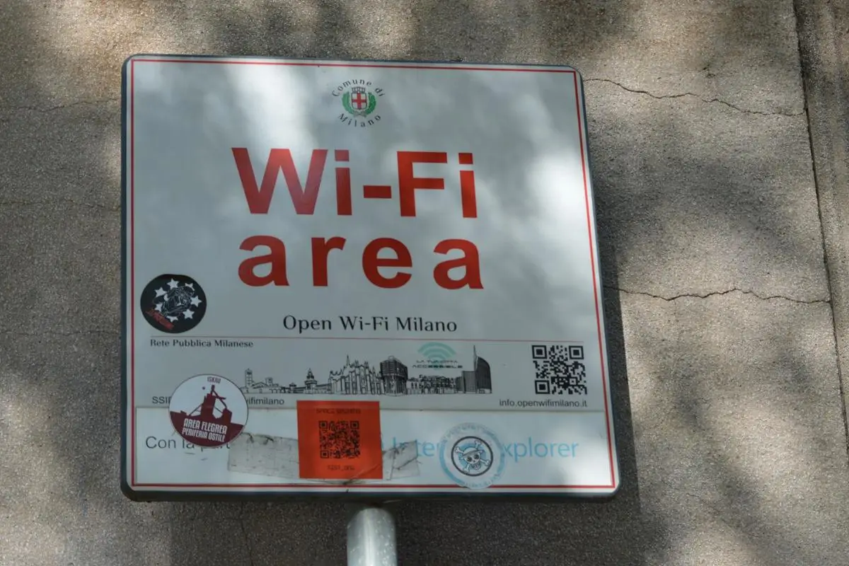 Apakah Wi-Fi Publik Berisiko untuk Ponsel Pintar Anda?