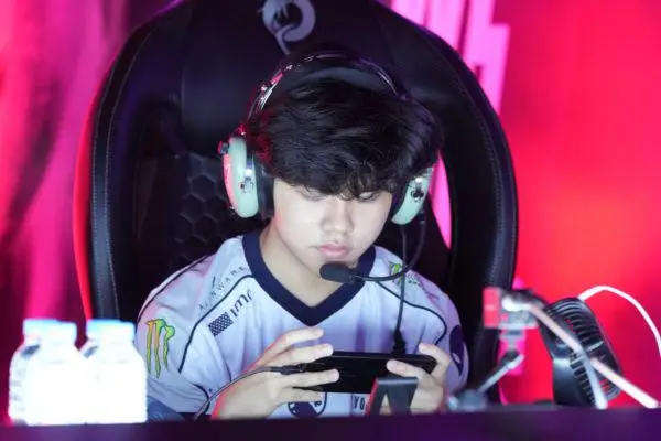 RRQ Hoshi Kalahkan Team Liquid ID di MPL ID S17
