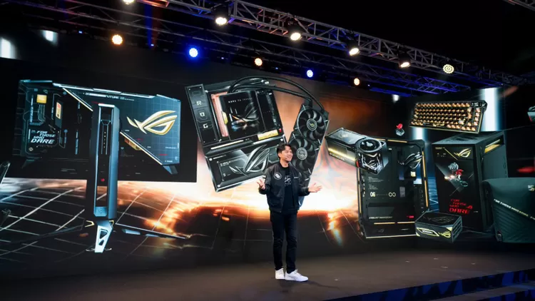 Kris Huang, General Manager ASUS Gaming Gears and Accessories, kenalkan ROG Edition 20 / ASUS