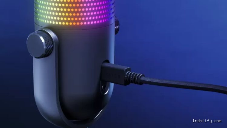 Razer Seiren V3 Chroma 32-Bit DSP / Razer