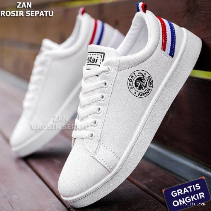 Trik Memilih Sepatu Paling Nyaman Buat Berdiri Berjam-jam di Depan Barikade Konser