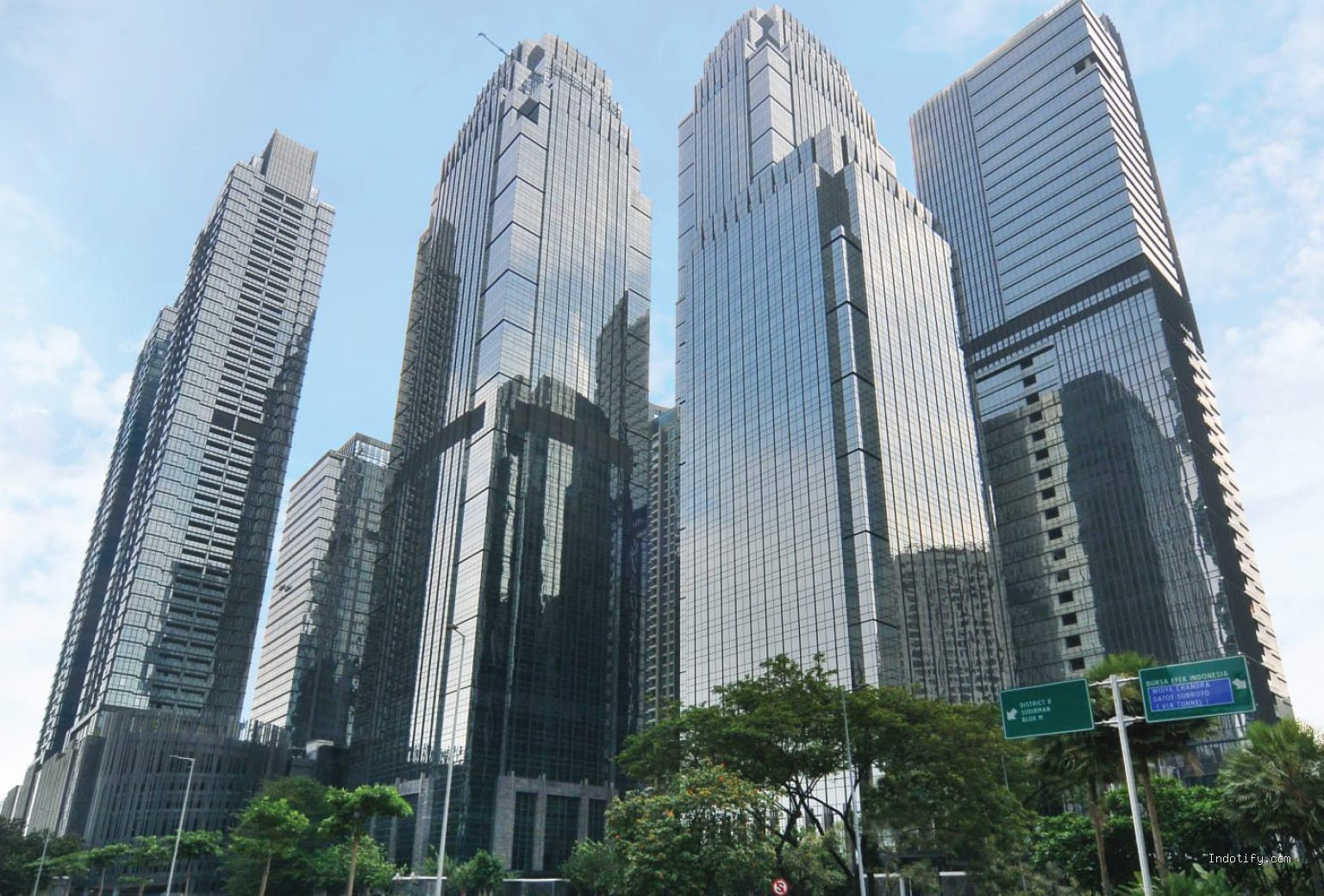 Makna Lirik Lagu Jakarta Hari Ini For Revenge Tentang Kenangan Pahit Ibukota