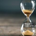Photo by istockphoto.com - Makna Tersembunyi di Balik Lirik Lagu Garis Waktu Fiersa Besari Soal Takdir